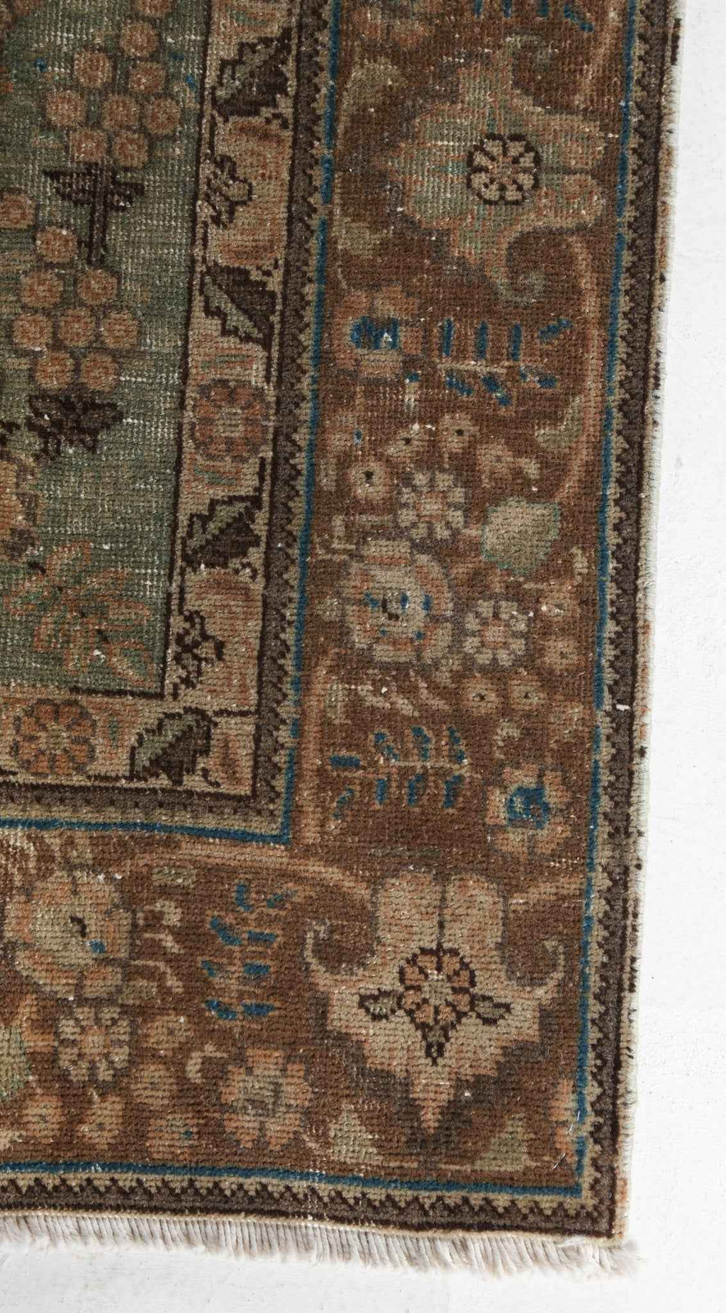Persian Tabriz Rug | 6' x 9'