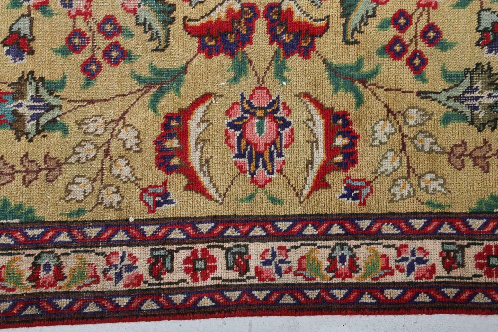Persian Tabriz Rug | 7' 5" x 10' 8"