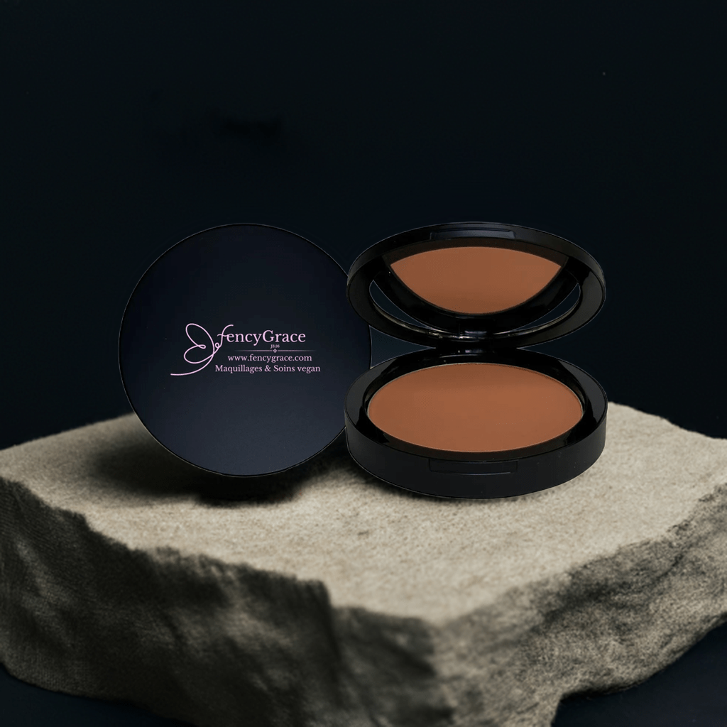 Poudre Compacte Végane FencyGrace Anne 133 – Fini Naturel 100% Végane - Shopthatapp.ca