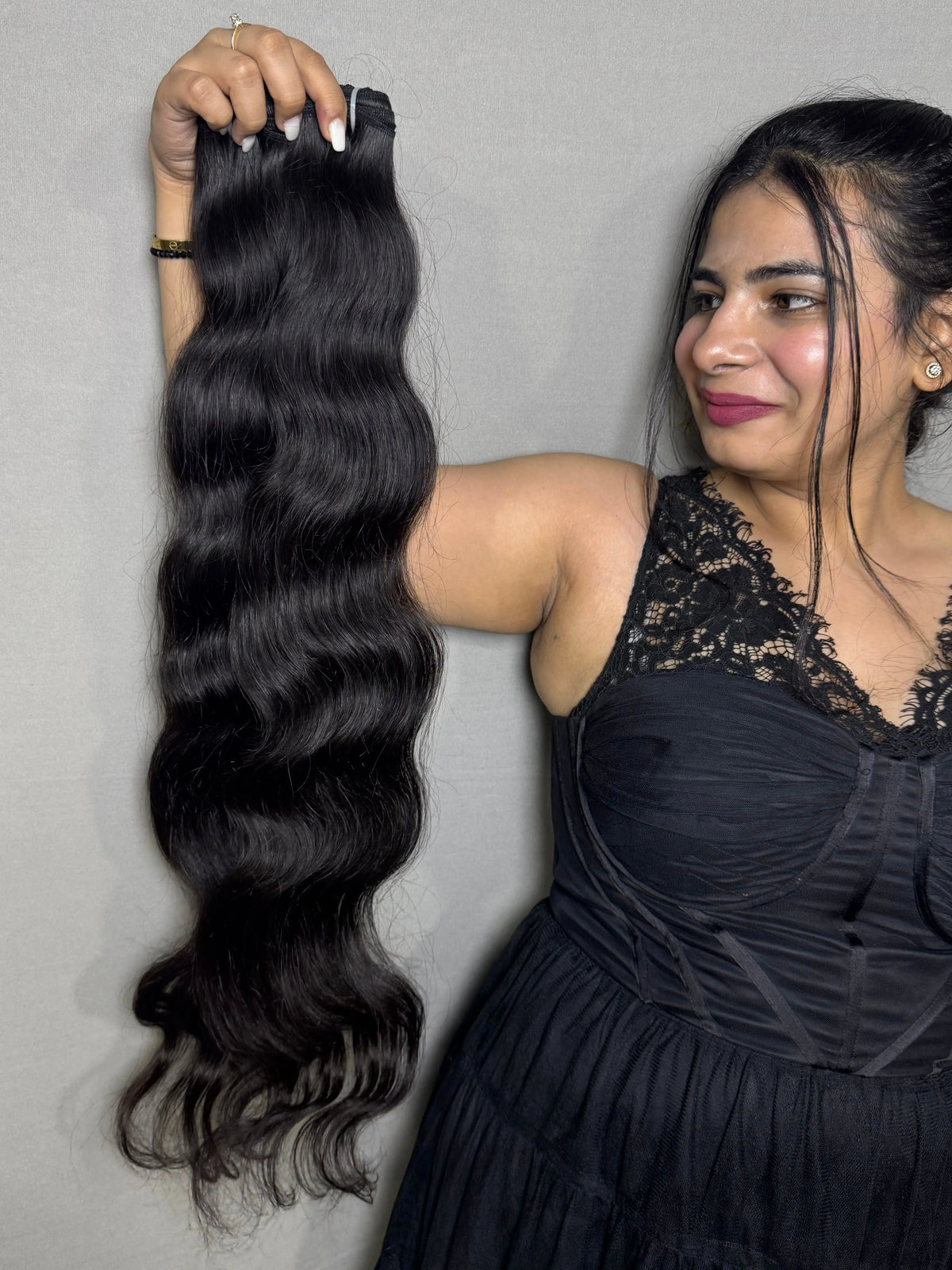 Indian virgin wavy hair bundles for luxurious styles, showcasing natural wavy hair extensions by Prithvi Mart.