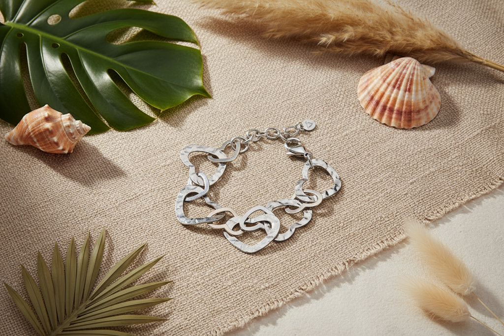 Linked Heart Bracelet - Grey Stainless Steel - Shopthatapp.ca