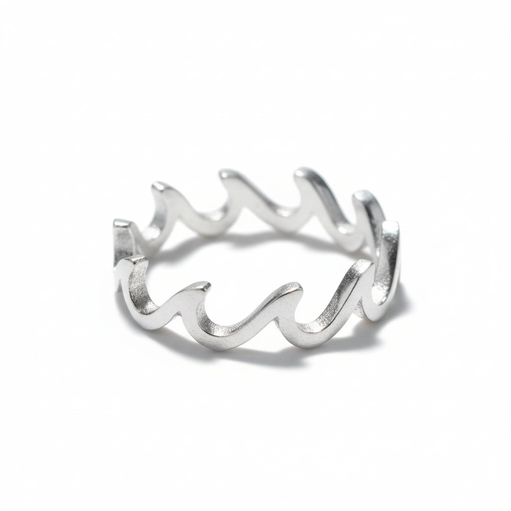 Wave Ring Silver Plate - Elegantly Crafted Ocean-Inspired Jewelry - Shopthatapp.ca