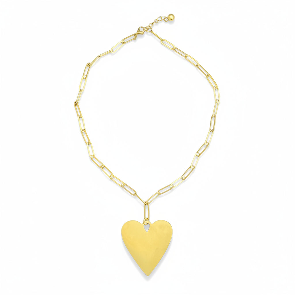 Short Chainlink Heart Pendant Necklace in Gold Stainless Steel - A Stunning Gold Stainless Steel Heart Necklace Gift for Her - Shopthatapp.ca