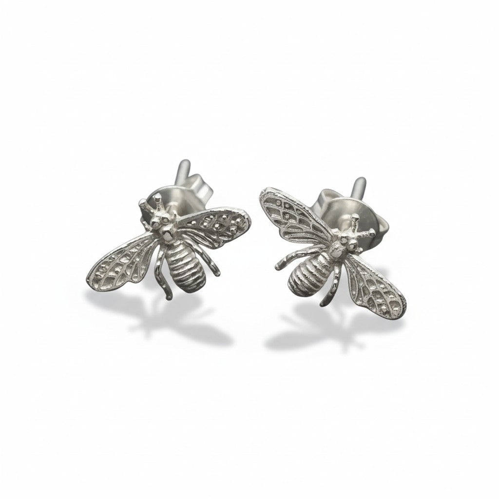 Bee Silver Plate Stud Earrings - Elegant Bee Stud Earrings for Everyday Wear - Shopthatapp.ca