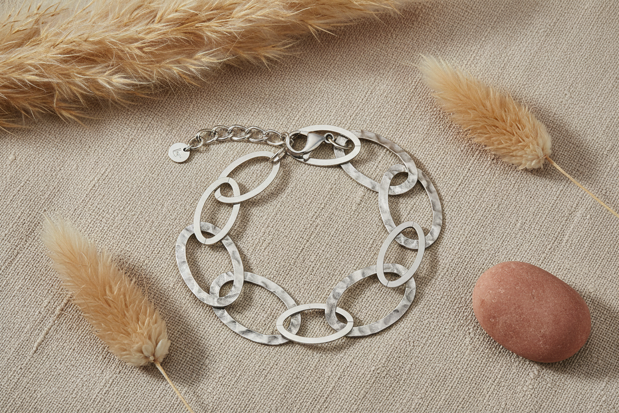 Linked Oval Bracelet - Grey Stainless Steel - Shopthatapp.ca