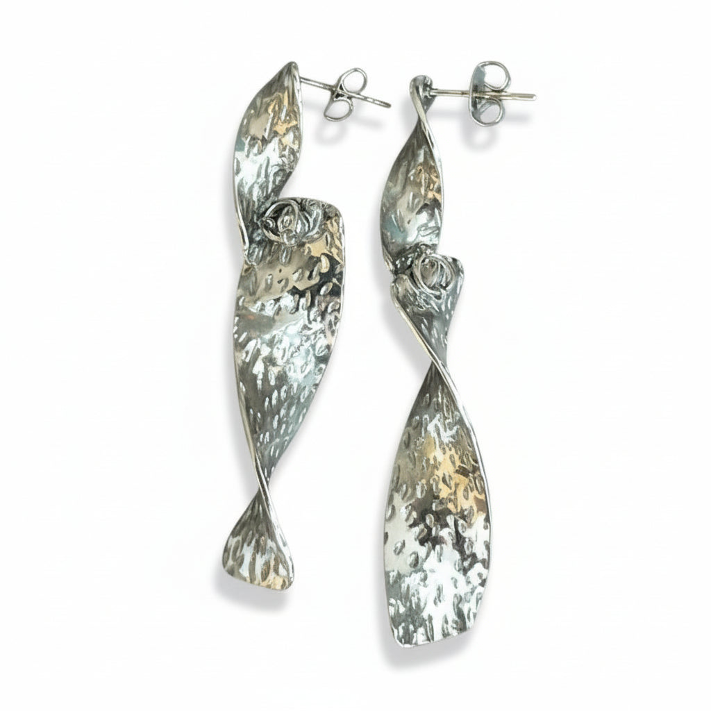 Beaten Metal Twist Earring - Grey Stainless Steel - Shopthatapp.ca