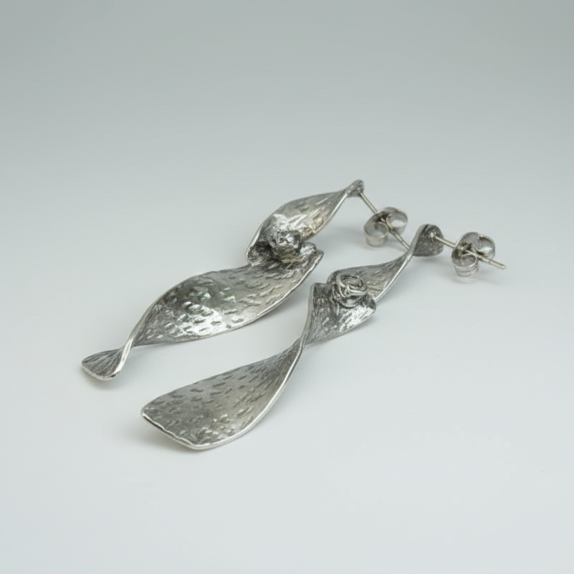 Beaten Metal Twist Earring - Grey Stainless Steel - Shopthatapp.ca