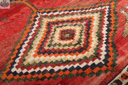 Persian Shiraz rug by Rug the Rock, 5'11" x 6'9" with intricate traditional patterns and rich color details.