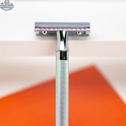 Merkur Ladies Safety Razor 3-Piece Set with Closed Comb, Knurled Extra Long Handle, Chrome Finish in Pink Box - Shopthatapp.ca
