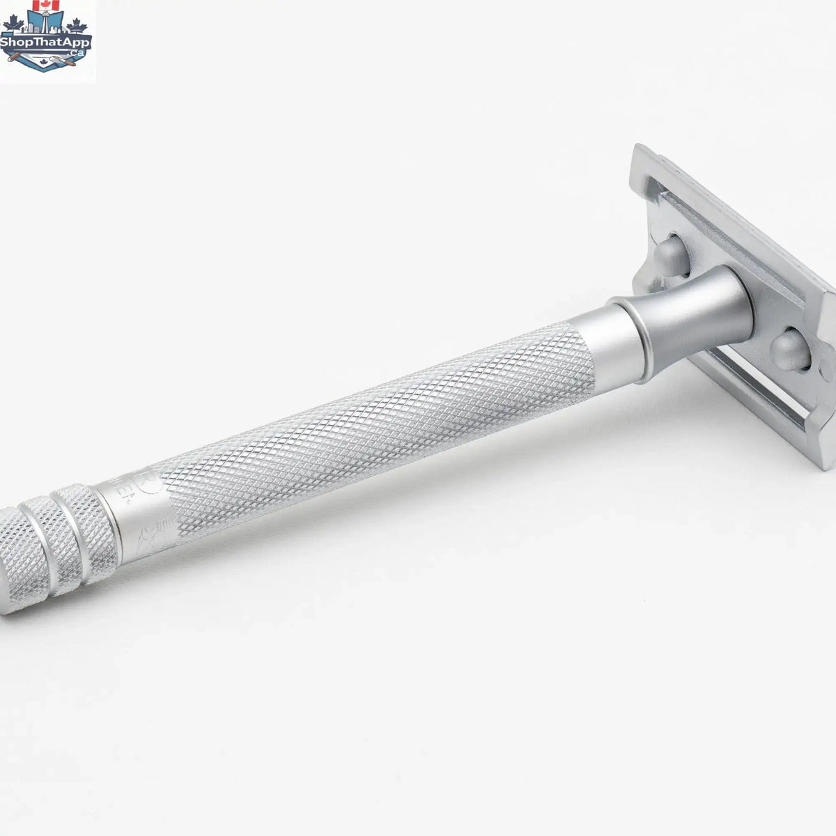 Merkur Safety Razor - 3-Piece DE with Closed Comb, Knurled Extra Long Handle in Matte Chrome - Shopthatapp.ca