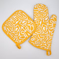 Squiggles: Oven Mitt and Pot Holder - Shopthatapp.ca