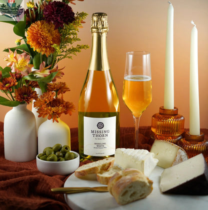 Missing Thorn Sparkling Rosé Barbera - Effervescent Elegance in Every Sip - Shopthatapp.ca