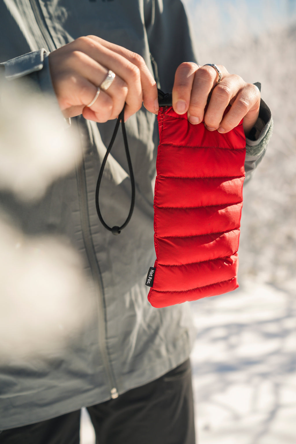 Hot Poc Sleeper - Outdoor Phone Protection Gear - Www.Shopthatapp.ca