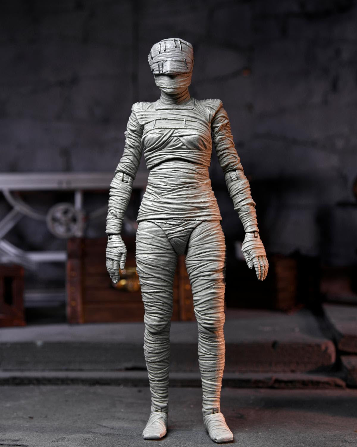 Universal Monsters - Ultimate Bride of Frankenstein - Color - Www.Shopthatapp.ca
