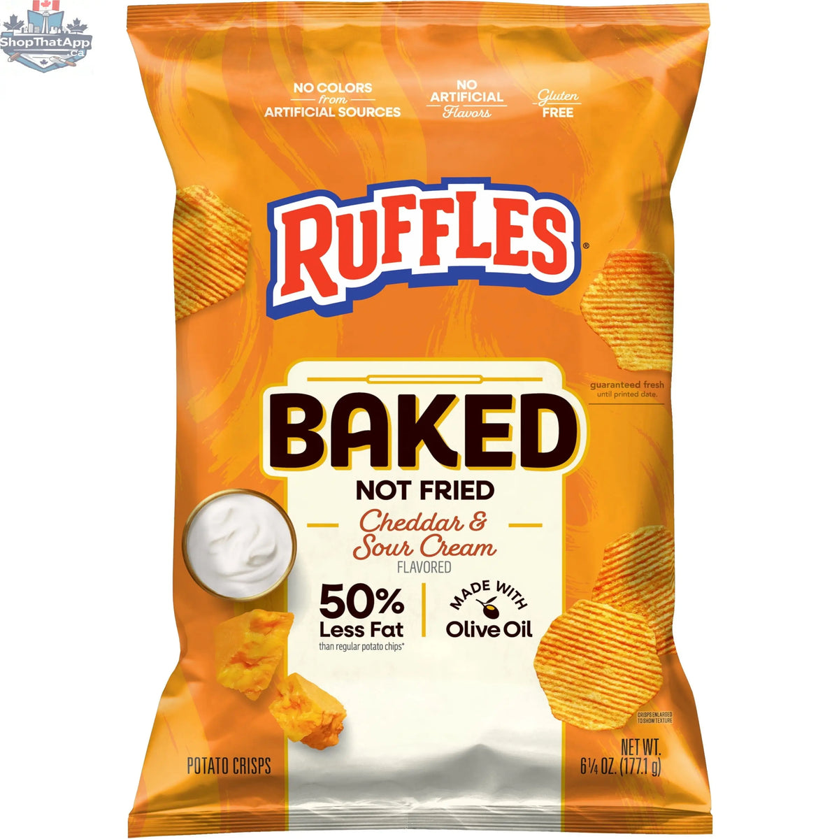 Baked Ruffles Cheddar Sour Cream chips in a 6.25 oz bag, featuring crispy, cheddar-flavored potato chips with less fat.