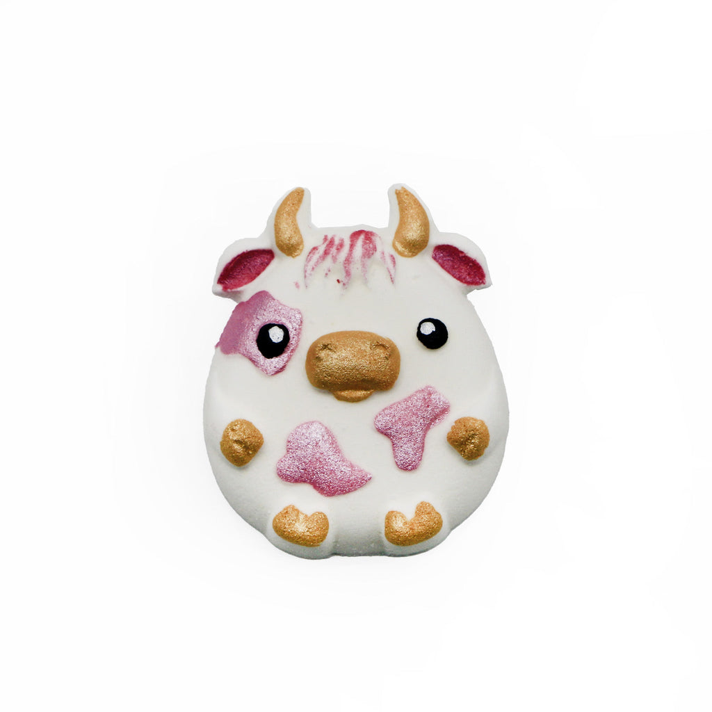 Strawberry Patch Cow - Shopthatapp.ca